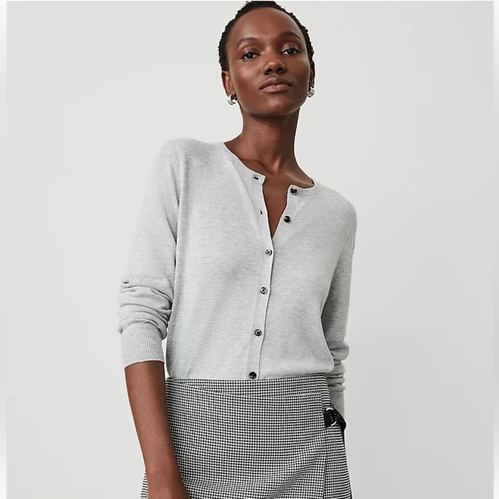 NEW $89 Ann Taylor Ann Cardigan light gray sz S